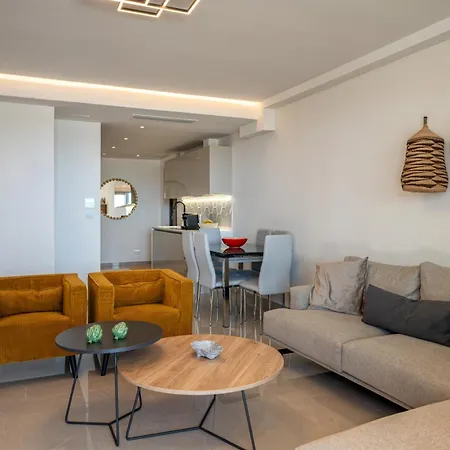 Amphimatrion Luxury * Kalivai