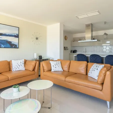 Amphimatrion Luxury * Kalivai